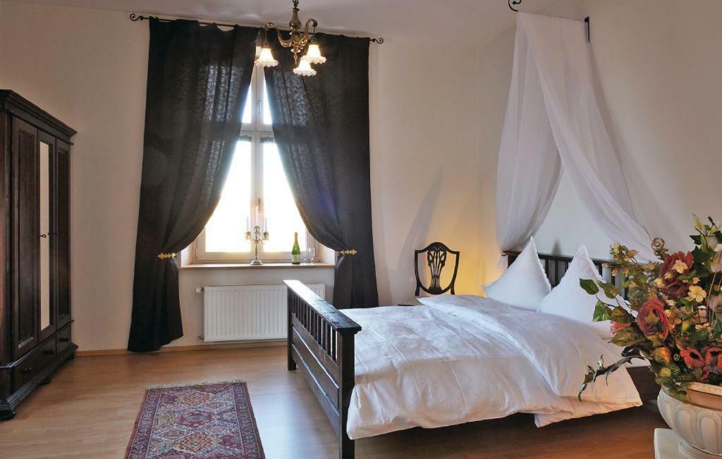 Schloss Tressow Bobitz ภายนอก รูปภาพ
